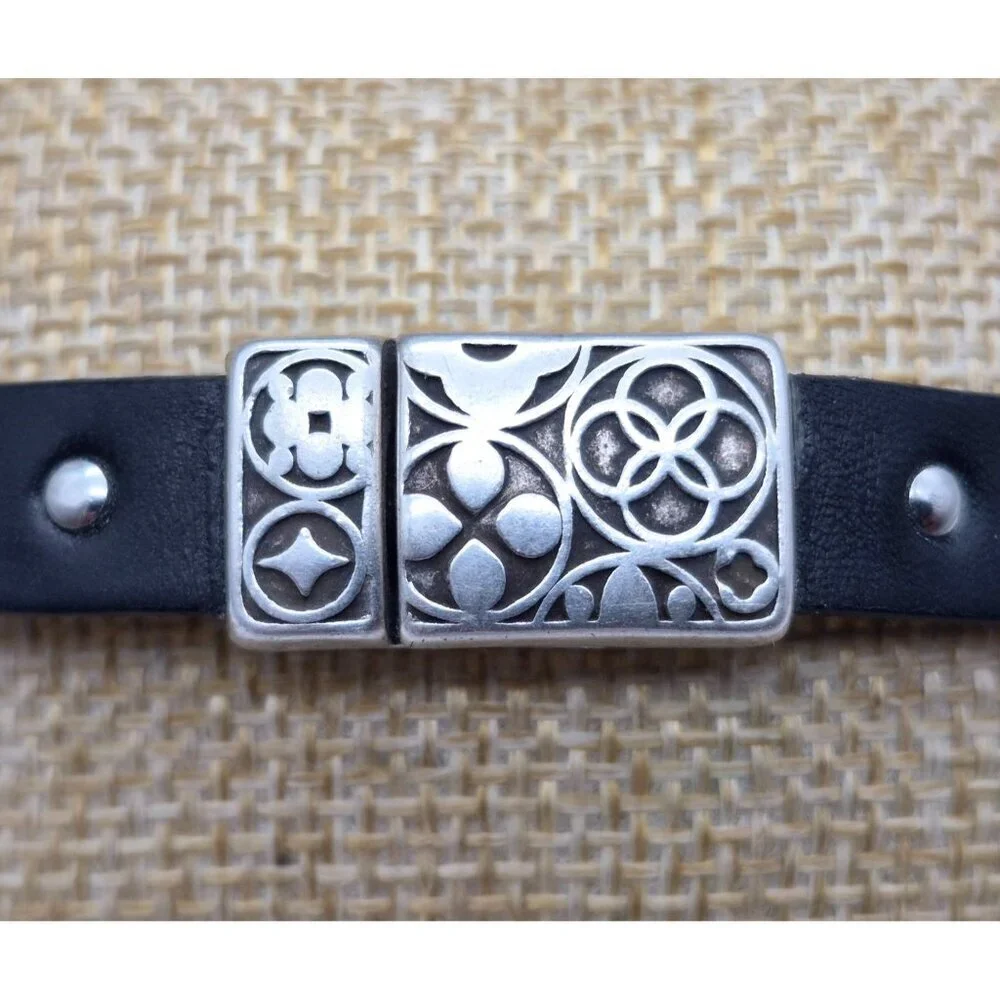 Mens Black Leather Bracelet Silver Tone Feather Slide Charm Punk Magnetic Clasp